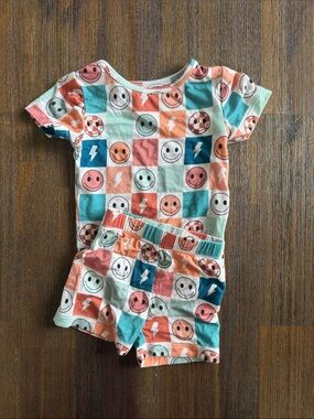 Joss & J Smiley Face Short Set - Peach, Teal, White newborn